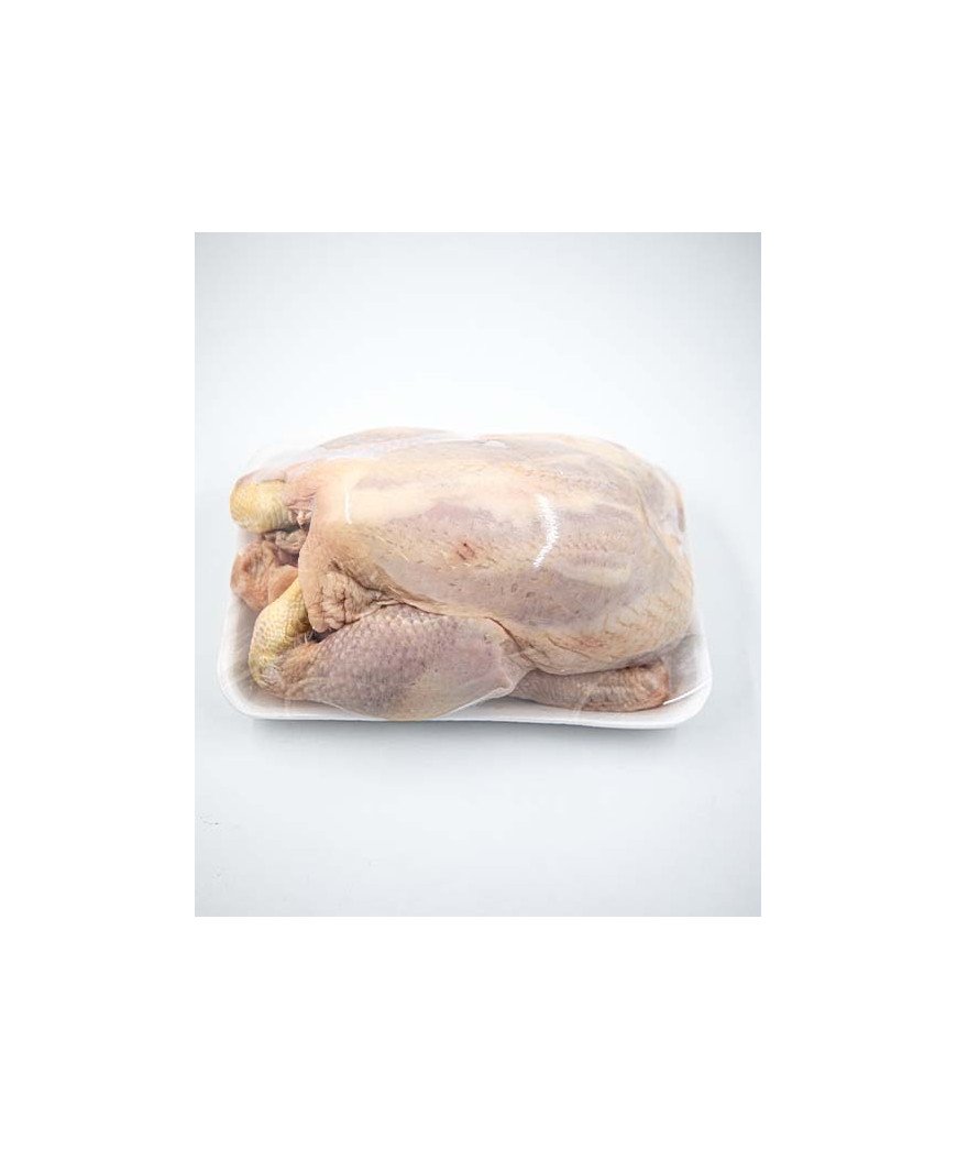 Poulet fermier élevé en plein air, nourri naturellement pour une chair tendre 4000F./Kg