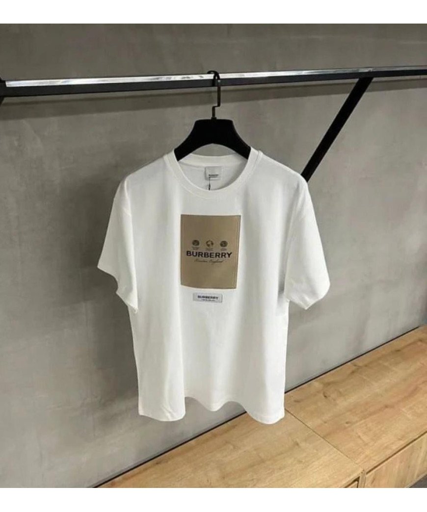 Tee-Shirt Burberry - Authentique et Élégant