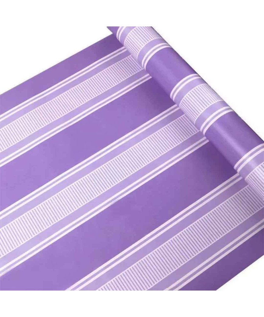 Ce papier peint séduit par son design moderne au look de panneaux de bois.