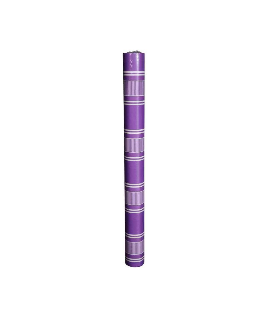 Ce papier peint séduit par son design moderne au look de panneaux de bois.
