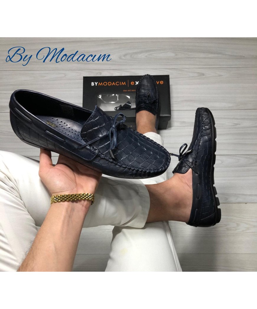 Mocassin Cuir by Modacim/bleu Crocco design lacet /super qualité