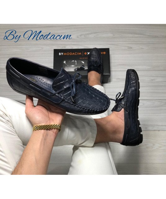 Mocassin Cuir by Modacim/bleu Crocco design lacet /super qualité