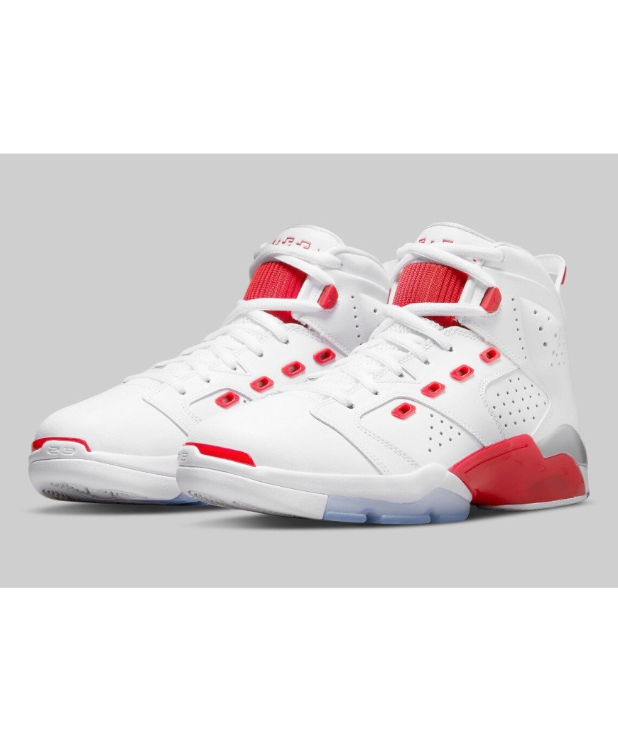 Basket Montante Jordan jumpman Mvp/Blanche détails rouge noire bleu avec et semelle bleu  transparent J10